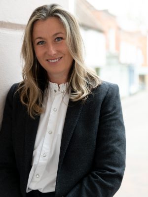 Jen Butcher - Property Search Agent in Surrey, Hampshire & West Sussex Image of property search agent Jen Butcher in Surrey