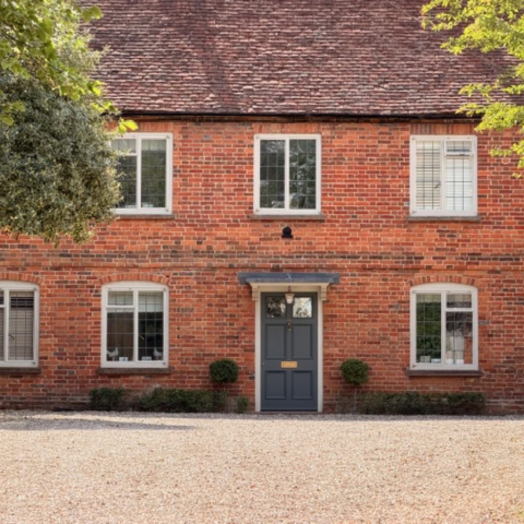 Thinking of Moving to the UK? The Part Everyone Overlooks