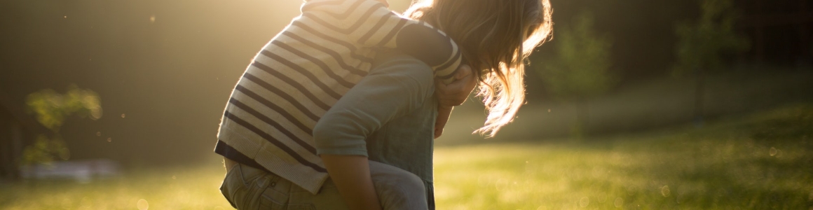 kids-in-garden